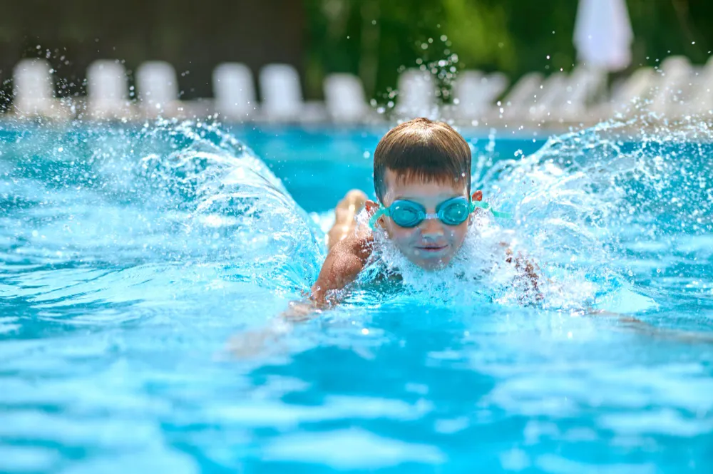 How to Help Your Child Become Water Confident